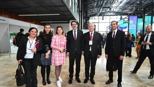 İstihdama katkı sağlayan iş kulübüne plaket verildi