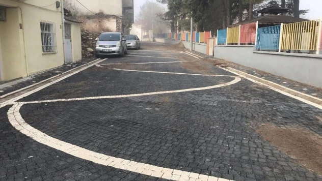 İvrindi'de üstyapı çalışmaları devam ediyor