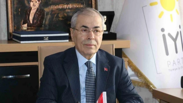 İYİ Parti Sivas Belediye Başkan adayı Mehmet Ceylan adaylıktan çekildi