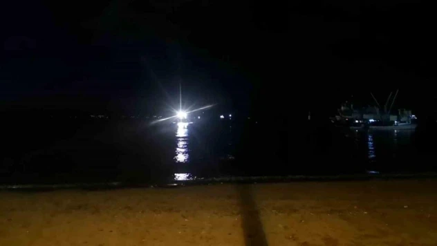 İzmir'de balıkçı teknesi battı: 3 kişinin cansız bedeni bulundu, 2 kişi kayıp