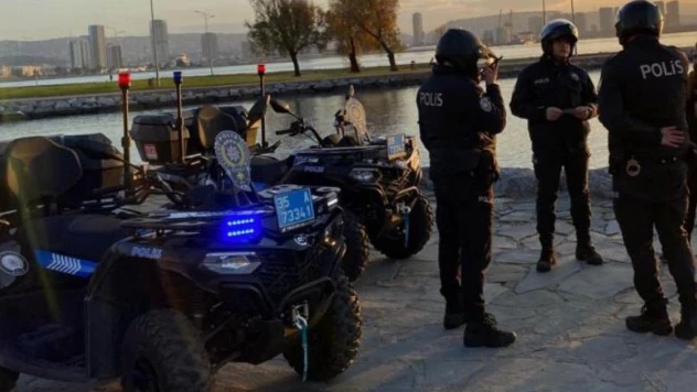 İzmir'de berbere baskında ele geçirilenler şok etti