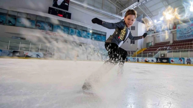 İzmir'de iki önemli buz pateni organizasyonu yapılacak
