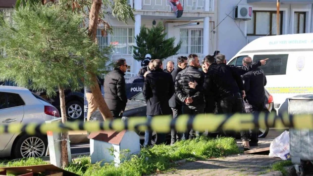 İzmir'de korkunç olay: Eşini yaraladı, çocuğunu ve kayınvalidesini öldürüp intihar etti