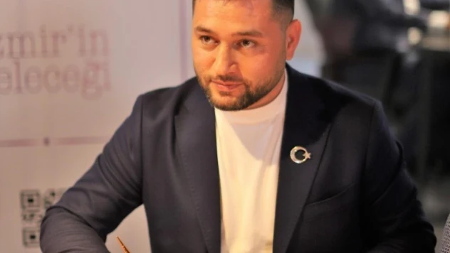 İzmir'de yüksek kazanç vaadiyle 2.5 milyar TL'lik vurgunla ilgili aranan Ocakçı Holding sahibi Sedat Ocakçı ve eşi Seçilay Ocakçı, yurt dışına kaçma hazırlığındayken Adana'da saklandıkları bir ikamete düzenlenen operasyonla yakalanarak gözaltına alındı.