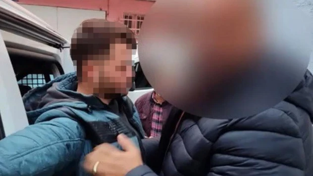 İzmir polisi dedektif gibi çalışıp kapkaççıyı yakaladı