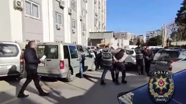 İzmir polisinden 'Beldekler Suç Örgütü'ne operasyon: 6 gözaltı