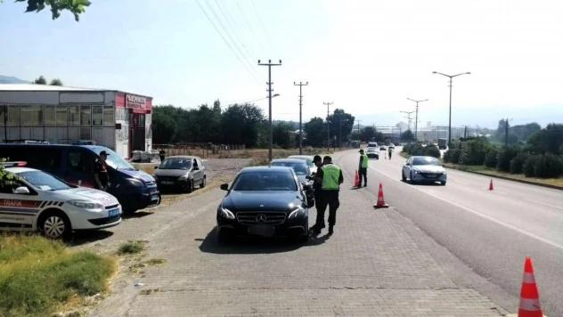 Jandarma 1 ayda 43 bin aracı denetledi.