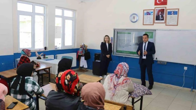 Jandarma'dan uyuşturucu ve çevre sorunlarıyla etkin mücadele: Köy köy geziyorlar