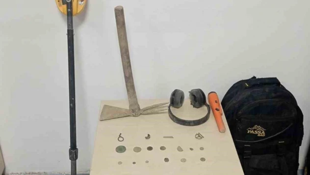 Jandarma define avcılarına geçit vermiyor