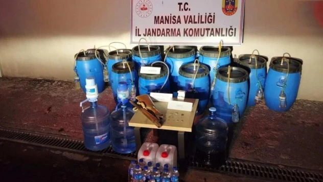 Jandarma sahte alkole geçit vermiyor