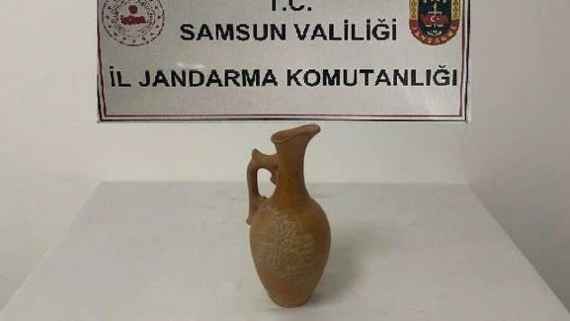 Jandarma tarihi eser niteliğinde testi ele geçirdi