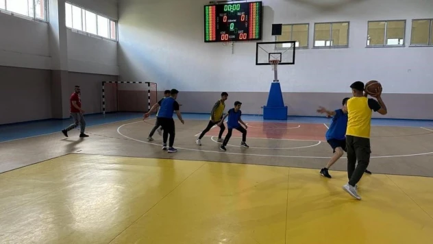 Kağızman'da 'Sokaklar Bizim' Basketbol Turnuvası renkli görüntülere sahne oldu