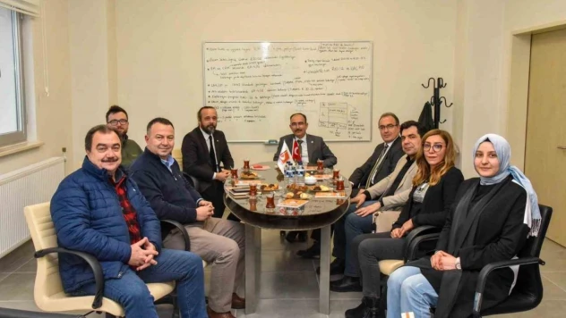 Kamu, Üniversite ve Sanayi iş birliğinin gelişim süreci görüşüldü