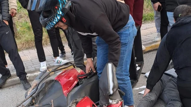 Kapaklı'da otomobil ile motosiklet çarpıştı: 1 yaralı