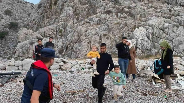 Karadan ulaşımın olmadığı noktaya bırakılan 8 düzensiz göçmen yakalandı