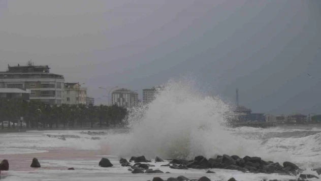 Karadeniz'de 'tam fırtına' bekleniyor