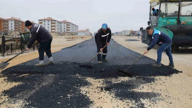 Karaman Belediyesi asfalt çalışmalarına hız kesmeden devam ediyor
