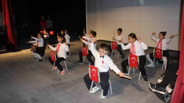 Karapınar'da özel öğrenciler gösteri düzenledi