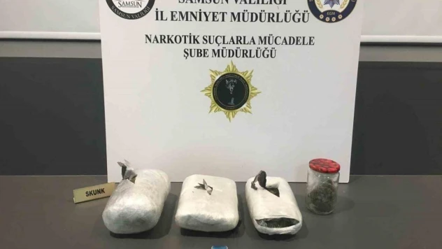 Kargo yoluyla uyuşturucu sevkiyatına 3 gözaltı