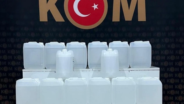 Kars'ta 100 litre sahte alkol ele geçirildi