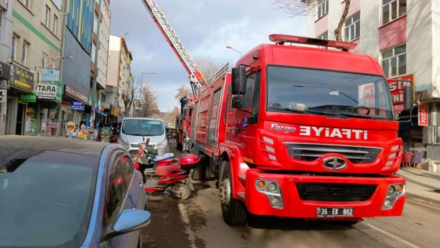 Kars'ta baca yangını söndürüldü