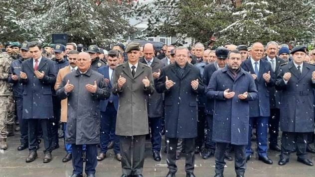 Kars'ta Çanakkale Zaferi'nin 109. yıldönümü kutlandı