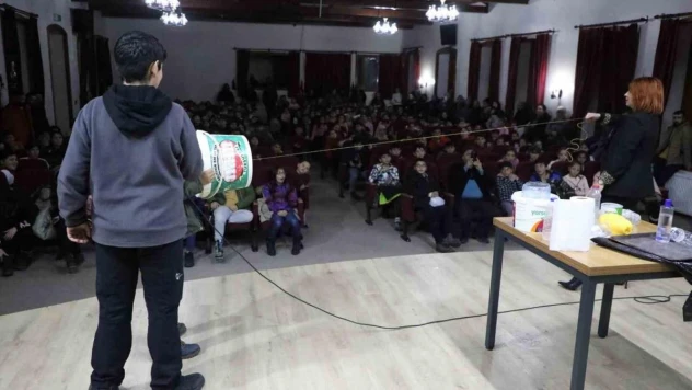 Kars'ta geleceğin küçük kaşifleri yetişiyor