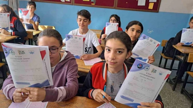 Kars'ta LGS ve TYT Deneme Sınavı