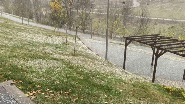 Kavak'ta fırtına ve dolu yağışı