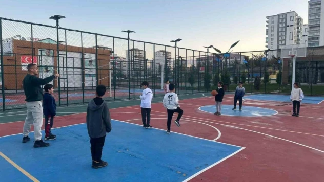 Kayapınar'da 3 bin 93 öğrenci spor kurslarından faydalanıyor