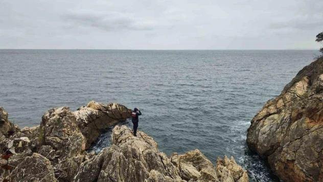 Kayıp 4 mürettebatı arama çalışmaları 8'inci gününde devam ediyor