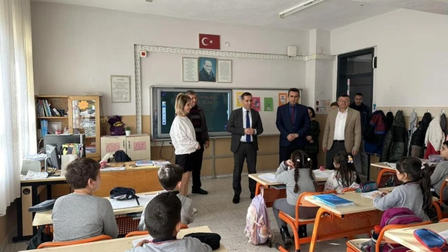 Kaymakam Aktaş, öğretmen ve öğrenciler ile bir araya geldi
