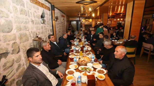 Kaymakam Kumcu, şehit aileleriyle bir araya geldi