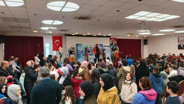 KAYMEK'in tatil şenliği rüzgarı ilçelerde de esiyor