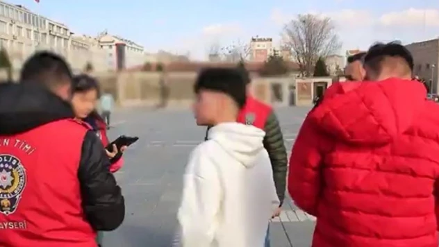 Kayseri'de 46 bölgede 386 polis ile asayiş uygulaması: 4 bin 593 şahıs sorgulandı