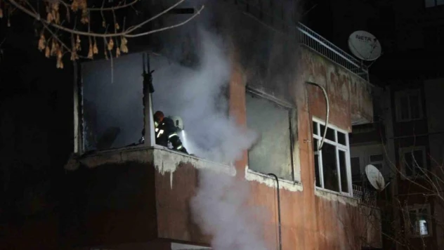 Kayseri'de ikamette çıkan yangında 1 kişi dumandan etkilendi
