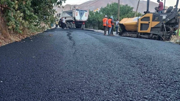 Kazandıoğlu semti ilk defa asfalta kavuştu