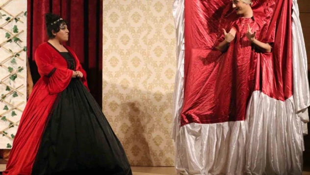 KBÜ'de 'Masal Gecesi' adlı tiyatro oyunu sahnelendi