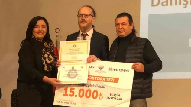 KBÜ'lü akademisyene 'En Başarılı Doktora Tezi Ödülleri' üçüncülük ödülü