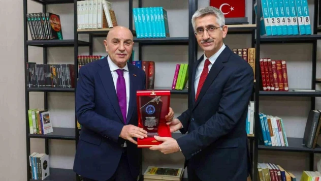 Keçiören'de Şule Yüksel Şenler Kütüphanesi hizmete açıldı