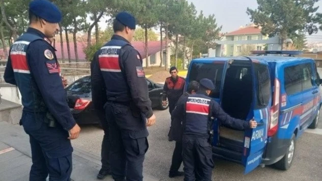 Kesinleşmiş hapis cezası ile aranan 54 şahıs yakalandı