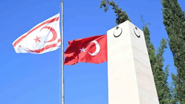 Kıbrıs Türkü'nün milli kahramanları Antalya'da anıldı