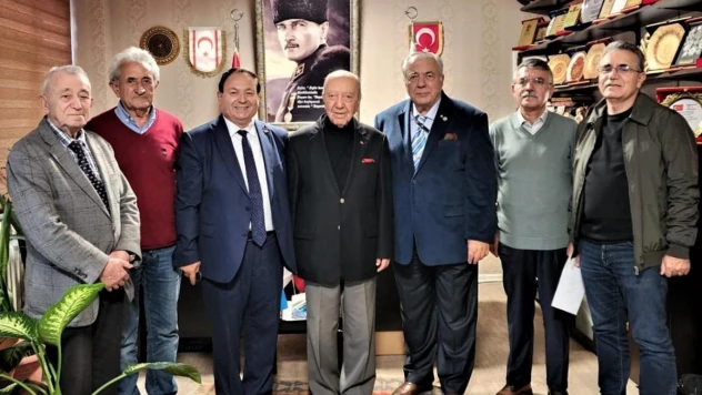 Kıbrıs ve Zafer Derneği, öncelikli amacımız 'Kıbrıs Türk Cumhuriyetinin uluslararası alanda tanınmasına yardımcı olacak çalışmalar yapmaktır'