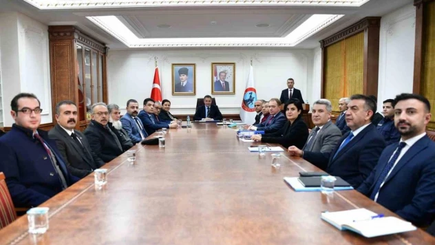 Kırşehir'de siyasi parti temsilcileriyle seçim güvenliği toplantısı yapıldı