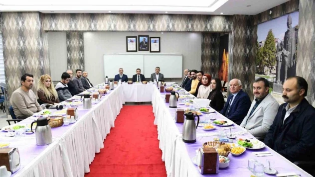 Kırşehirli Gazeteciler, deprem şehidi gazetecileri unutmadı