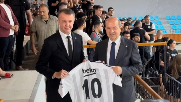 KKTC Cumhurbaşkanı Ersin Tatar, Beşiktaş Tekerlekli Sandalye Basketbol Takımı'nın maçını izledi