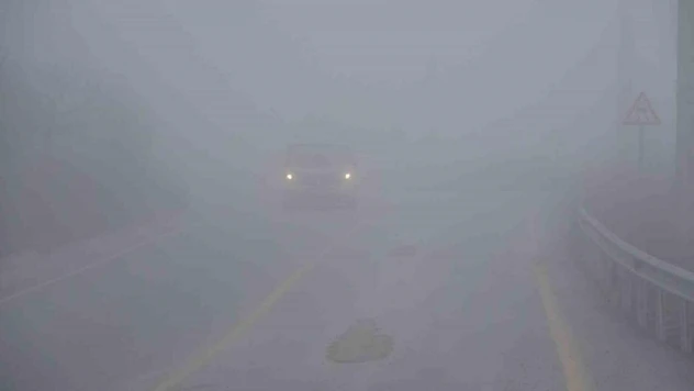 Kocaeli'ye sis çöktü: Göz gözü görmedi