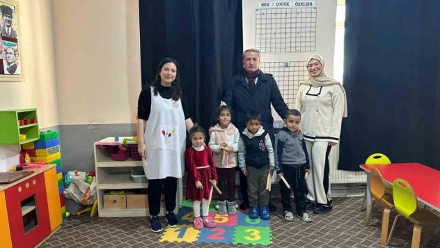 Kökrek'ten okul ziyareti