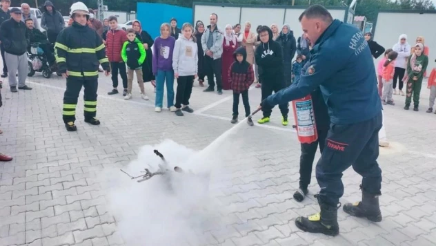 Konteyner kent sakinlerine yangın eğitime verildi