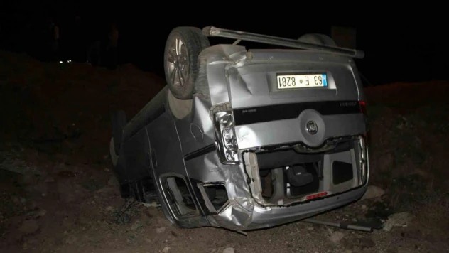 Kontrolden çıkan kamyonet köprüden uçtu: 2 yaralı